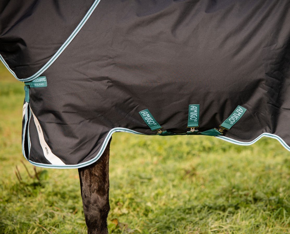 Amigo Bravo 12 Plus Medium/ 250G fra Horseware - animondo.dk - AARP72-KCSK-69