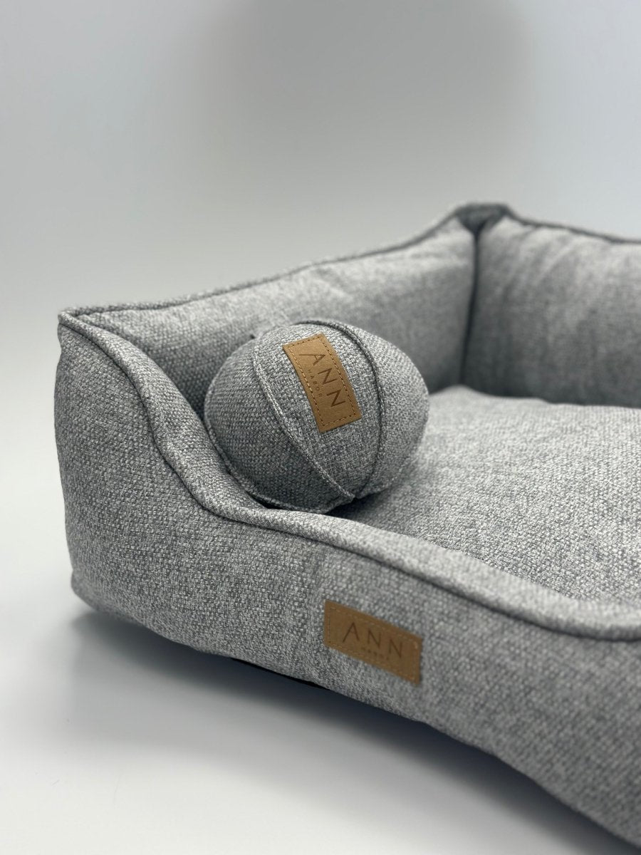 Ann Habor - Bold Hundelegetøj - Lysegrå - animondo.dk - AH0206