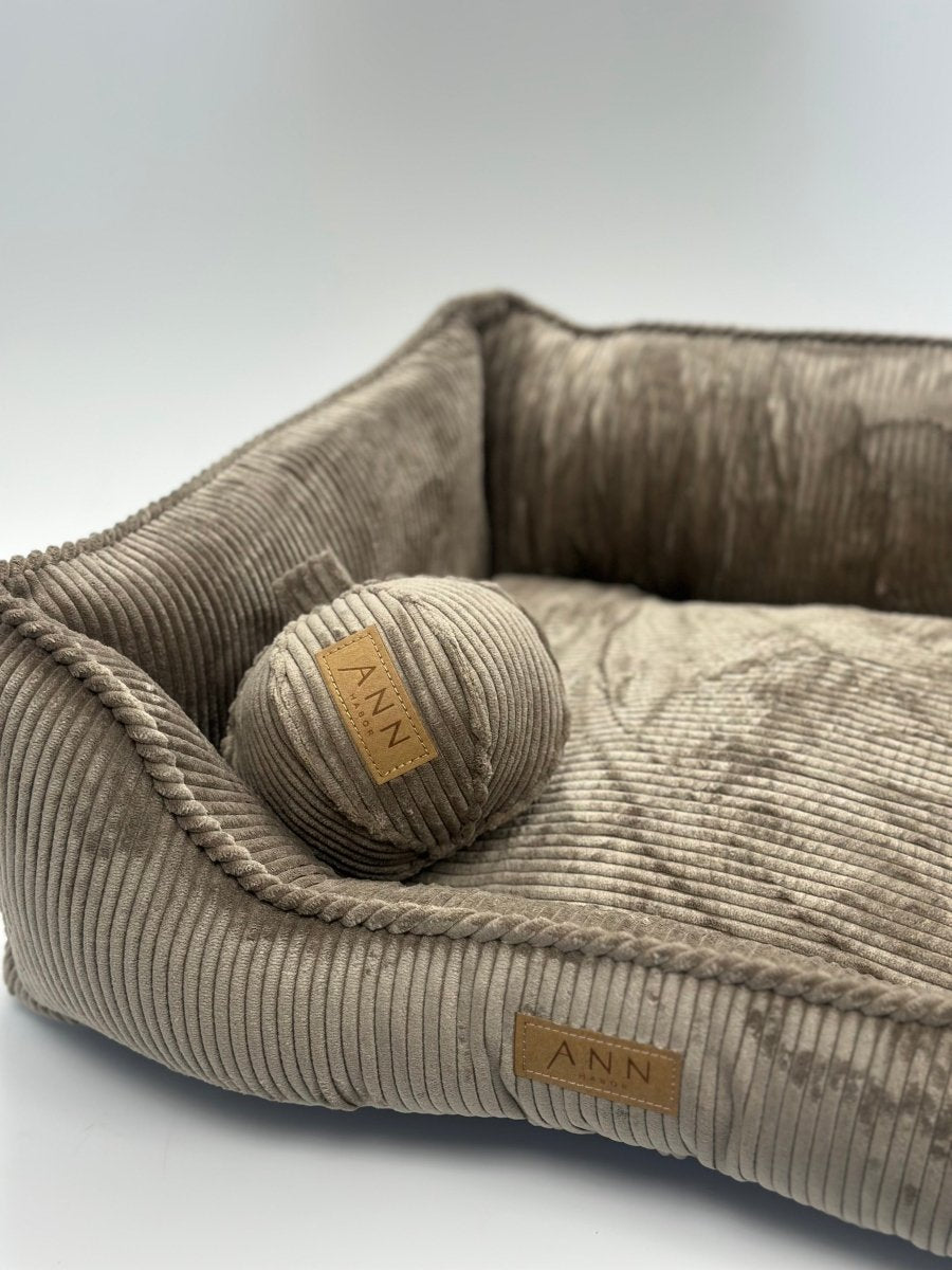 Ann Habor - Bold Hundelegetøj - Rice Brown - animondo.dk - AH0306