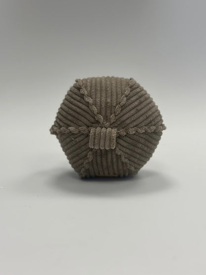 Ann Habor - Bold Hundelegetøj - Rice Brown - animondo.dk - AH0306