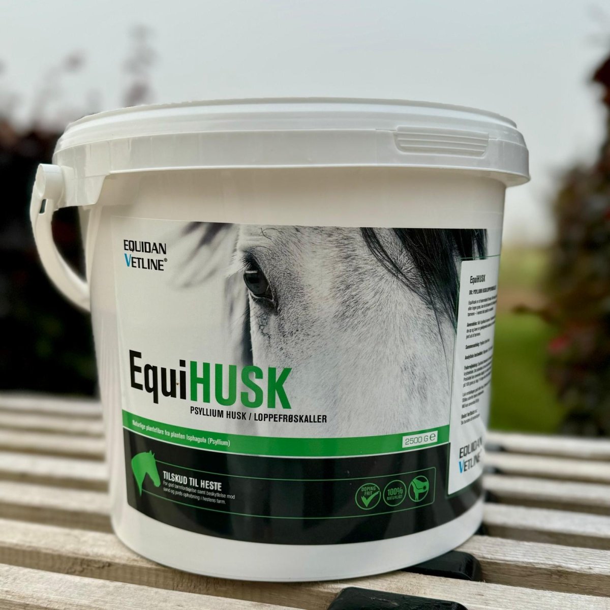 Equidan Vetline EquiHusk loppefrøskaller - sand og fordøjelse - 2,5 kg - animondo.dk - 120600